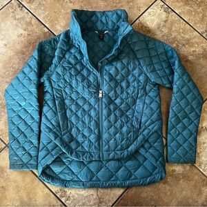 ATHLETA WHISPER FEATHERLESS PUFFER JACKET